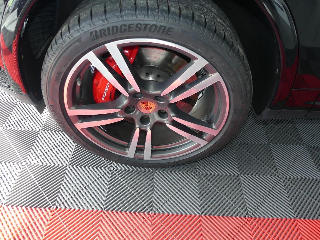 Porsche Cayenne - Photo 10