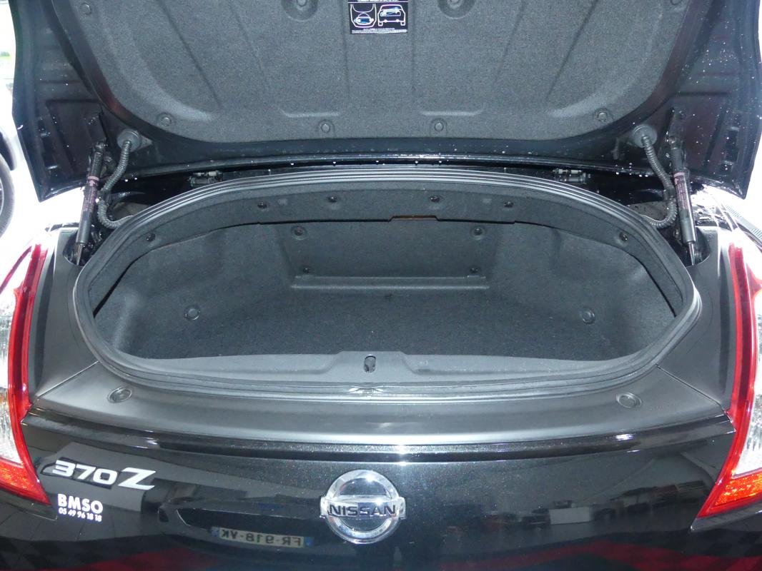 Nissan 370Z - Photo 7