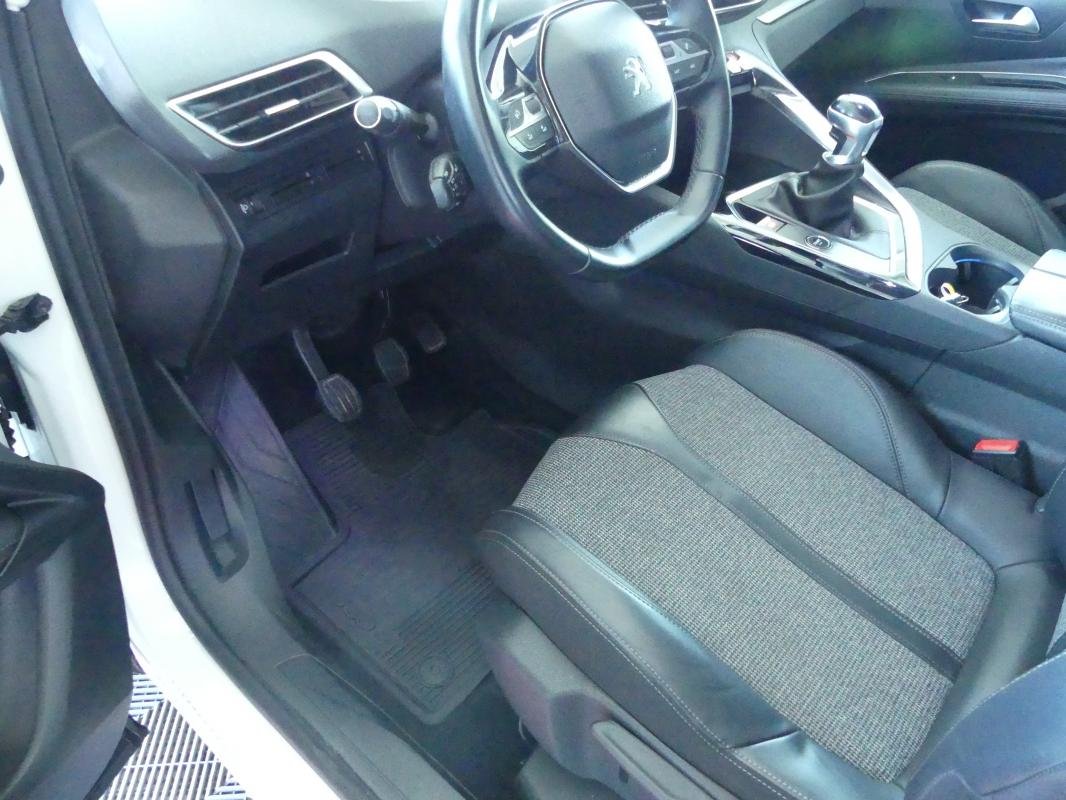 Peugeot 3008 - Photo 7