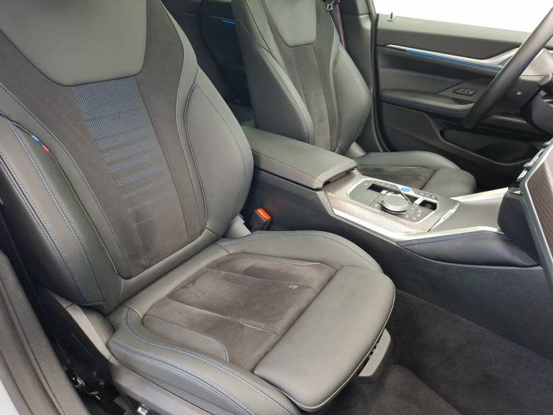 BMW i4 - Photo 13