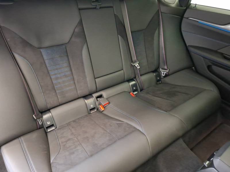 BMW i4 - Photo 14