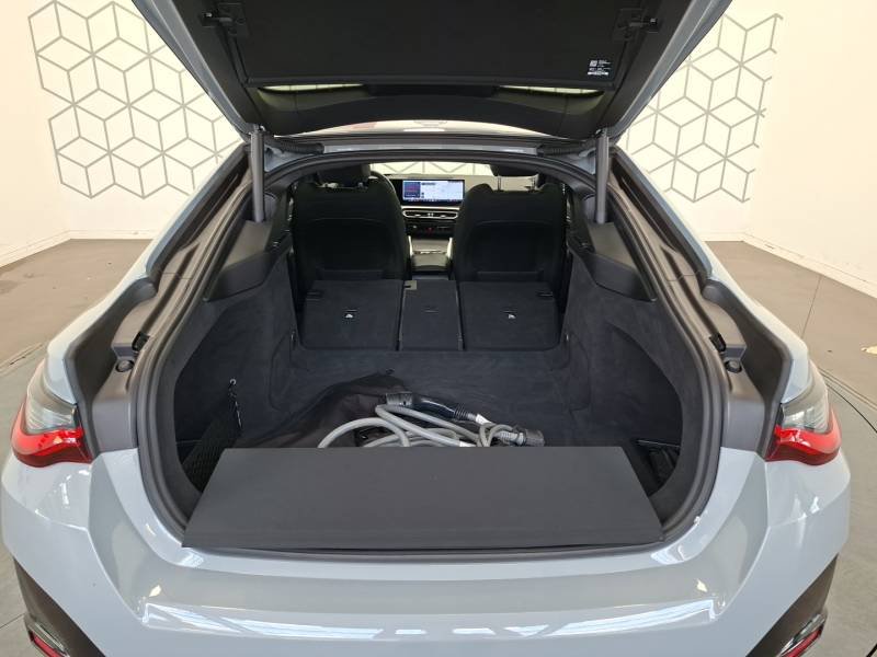 BMW i4 - Photo 16