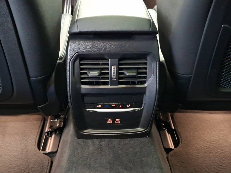 BMW i4 - Photo 32