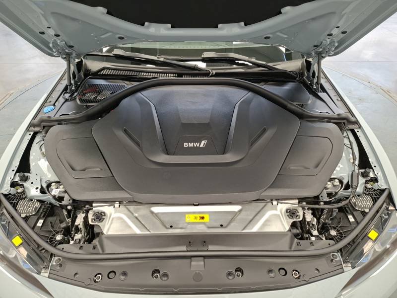 BMW i4 - Photo 10
