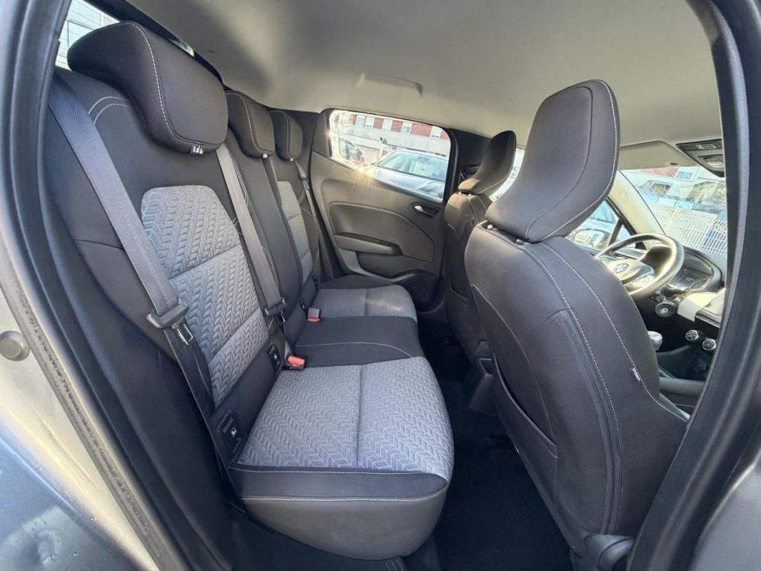 Renault Clio - Photo 16