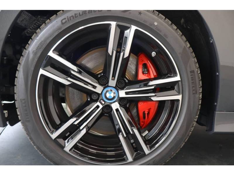 BMW Série 3 - Photo 18