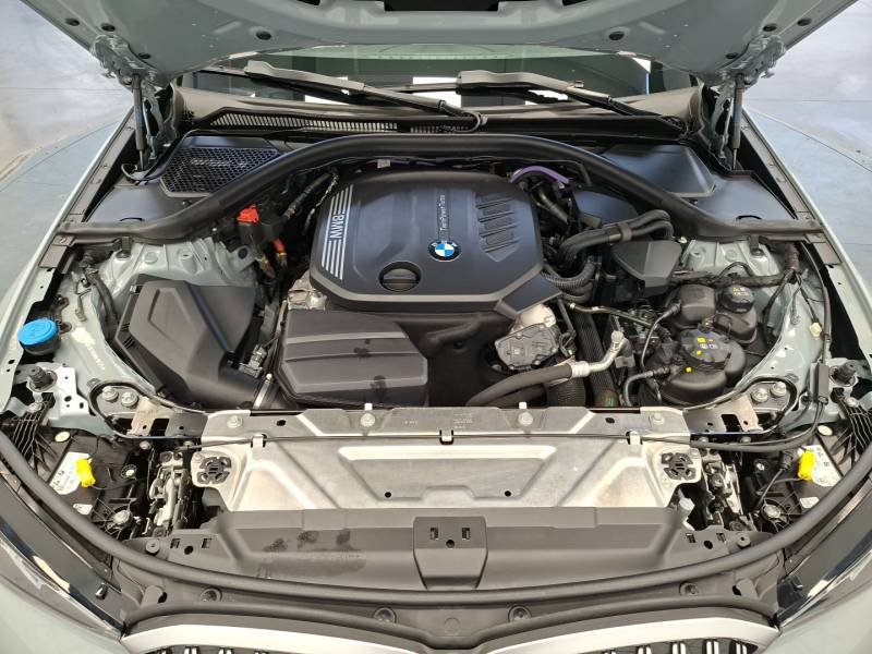 BMW Série 3 - Photo 10