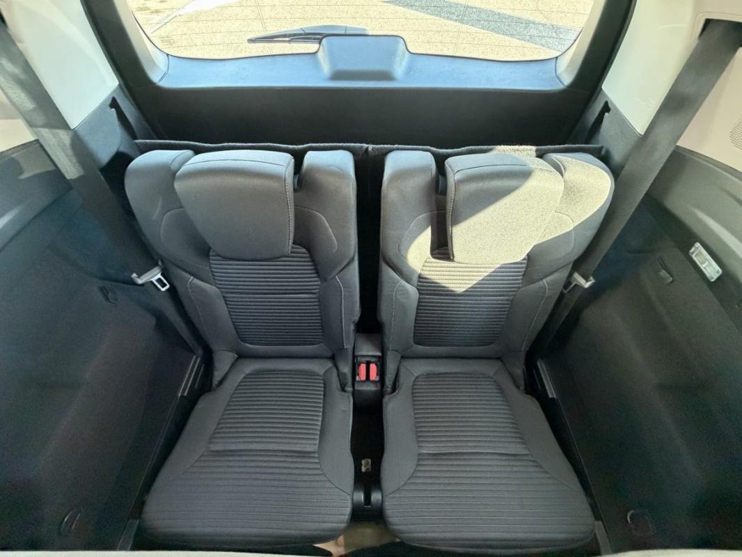 Renault Grand Scénic - Photo 17