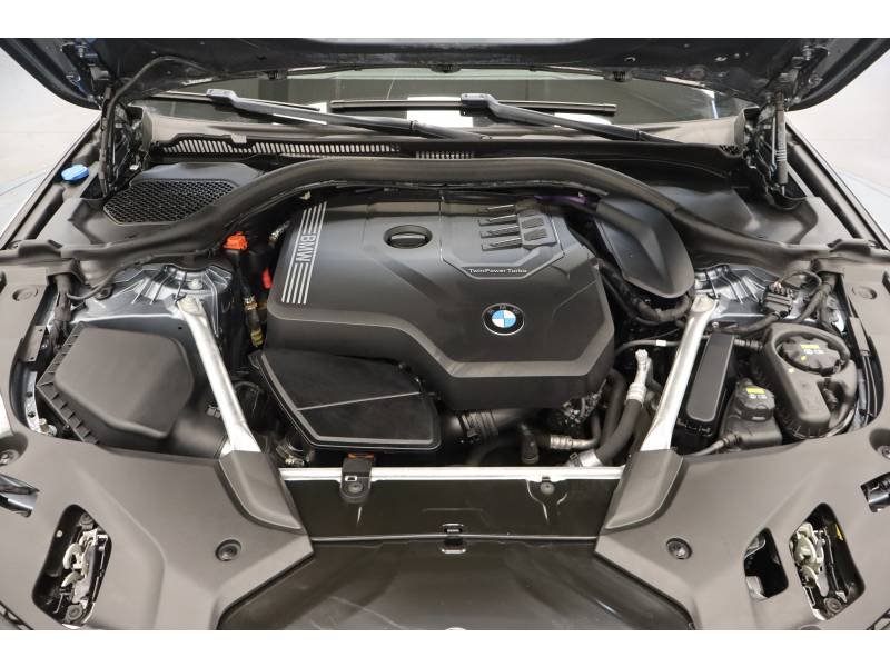 BMW Série 5 - Photo 8