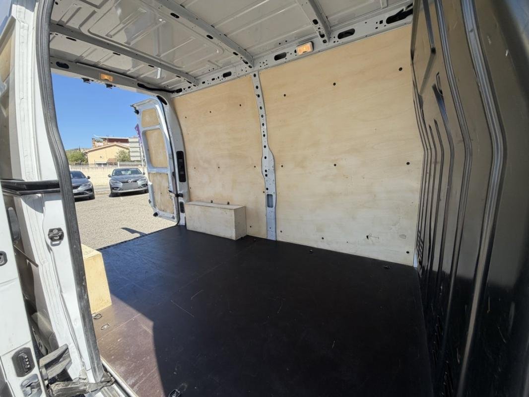 Renault Master - Photo 12