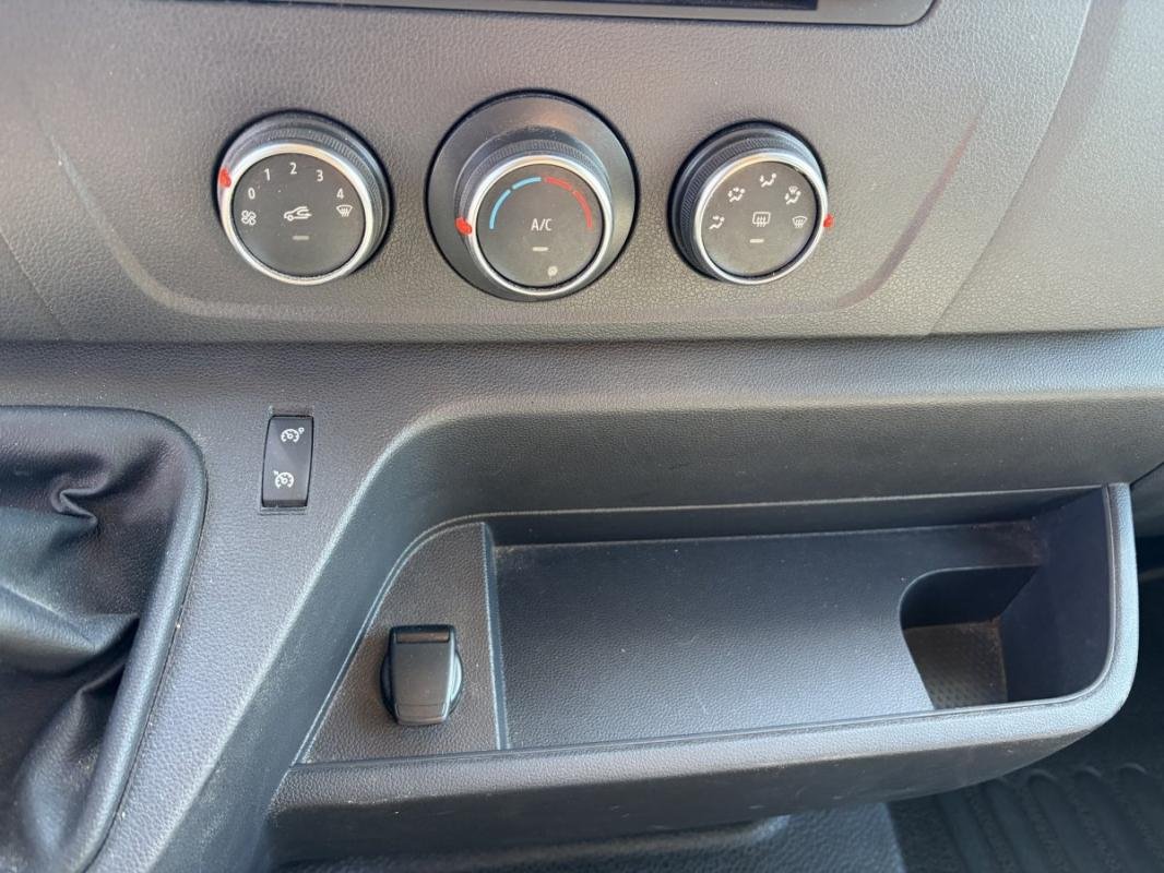 Renault Master - Photo 32
