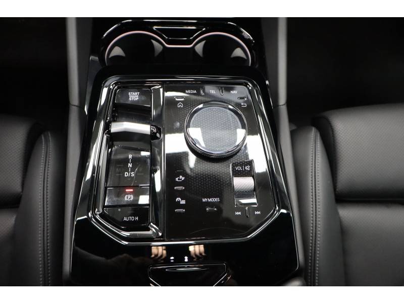 BMW Série 5 - Photo 18