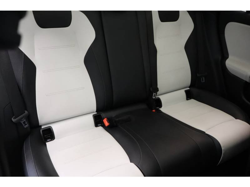 Mercedes Gla - Photo 12