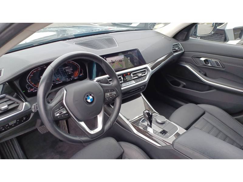 BMW Série 3 - Photo 17