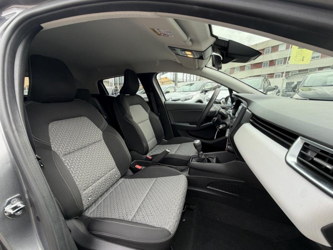 Renault Clio - Photo 17