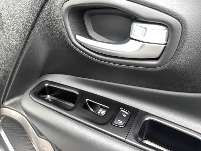 Jeep Renegade - Photo 36