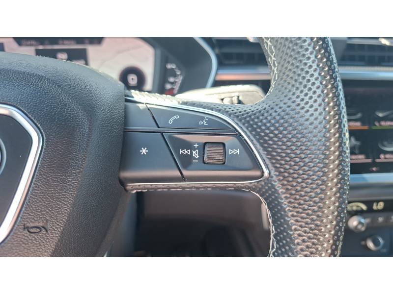 Audi Q3 - Photo 21