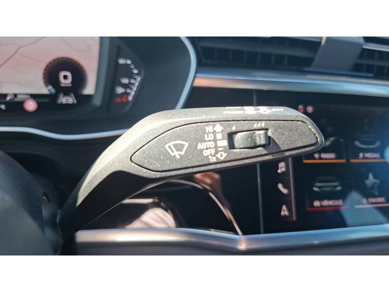Audi Q3 - Photo 22