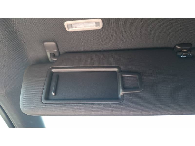 Audi Q3 - Photo 35