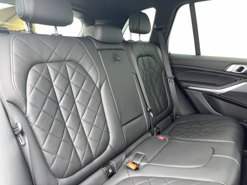 BMW X5 - Photo 19