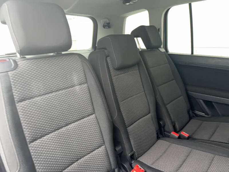 Volkswagen Touran - Photo 15