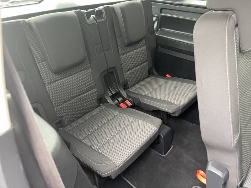 Volkswagen Touran - Photo 23