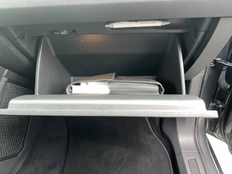 Volkswagen Touran - Photo 32