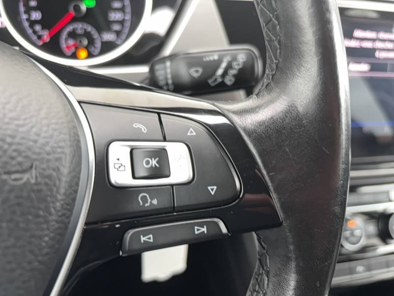 Volkswagen Touran - Photo 36