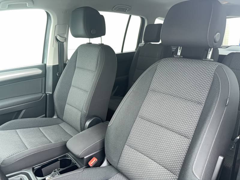 Volkswagen Touran - Photo 9