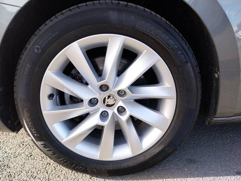 Skoda Superb - Photo 13