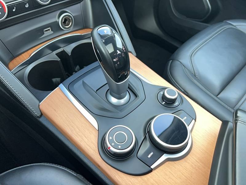 Alfa Romeo Stelvio - Photo 32