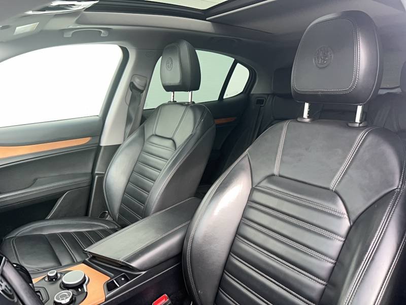 Alfa Romeo Stelvio - Photo 9