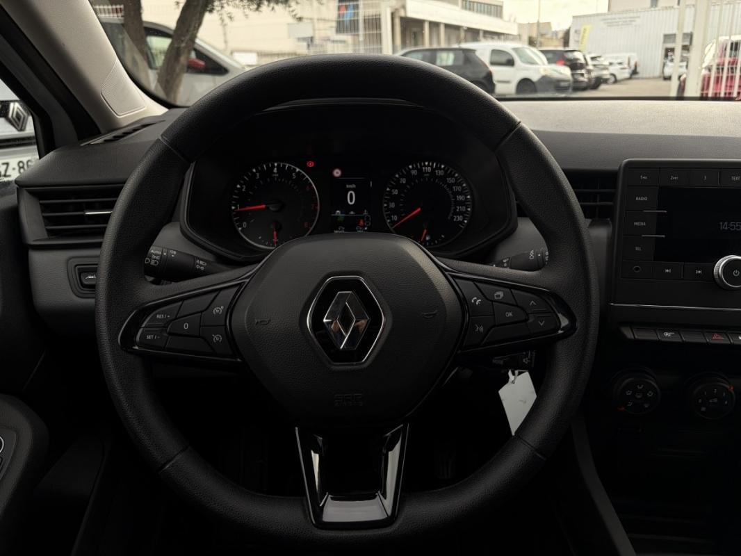 Renault Clio - Photo 18