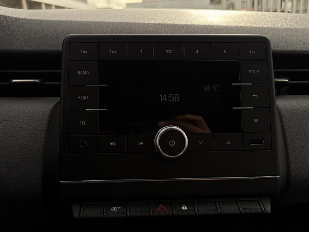 Renault Clio - Photo 26