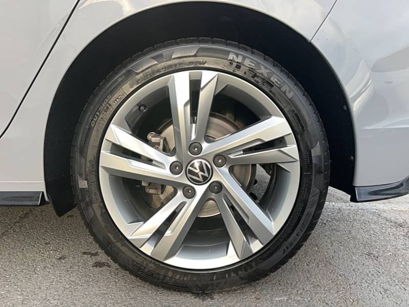 Volkswagen Golf - Photo 13