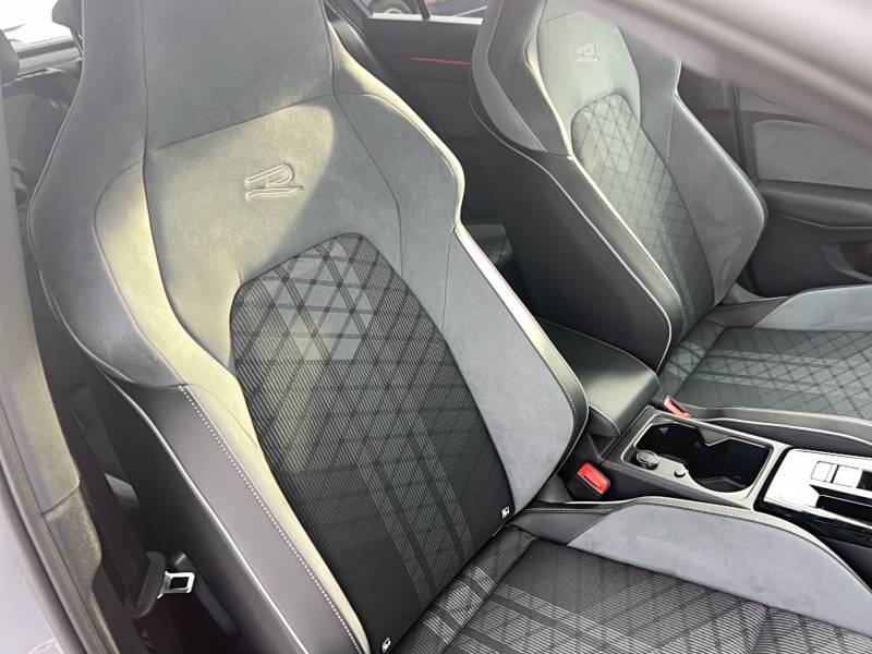 Volkswagen Golf - Photo 14