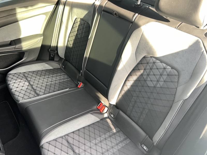 Volkswagen Golf - Photo 43