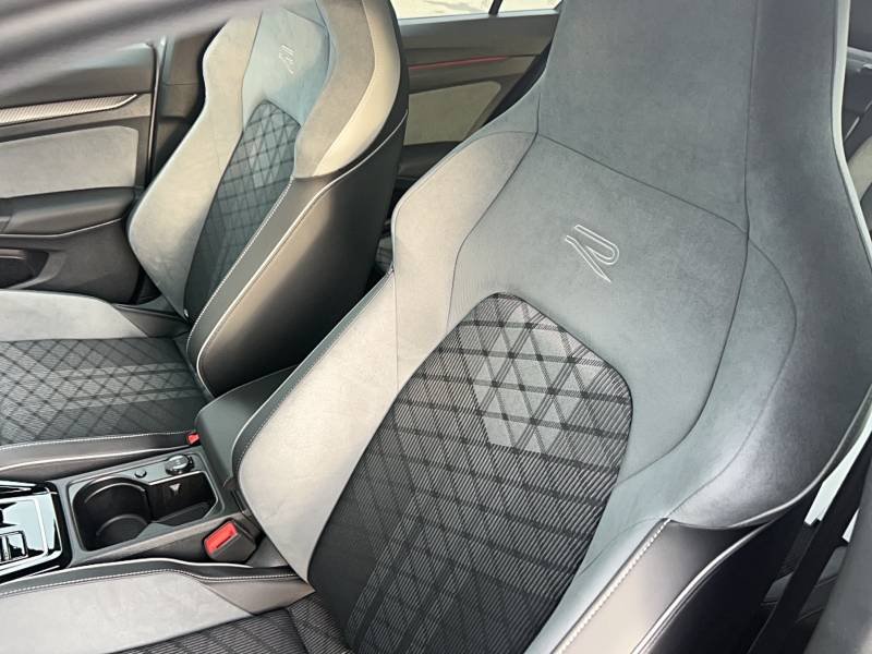 Volkswagen Golf - Photo 9