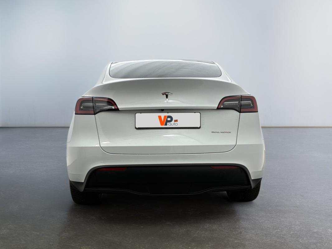 Tesla Model Y - Photo 4