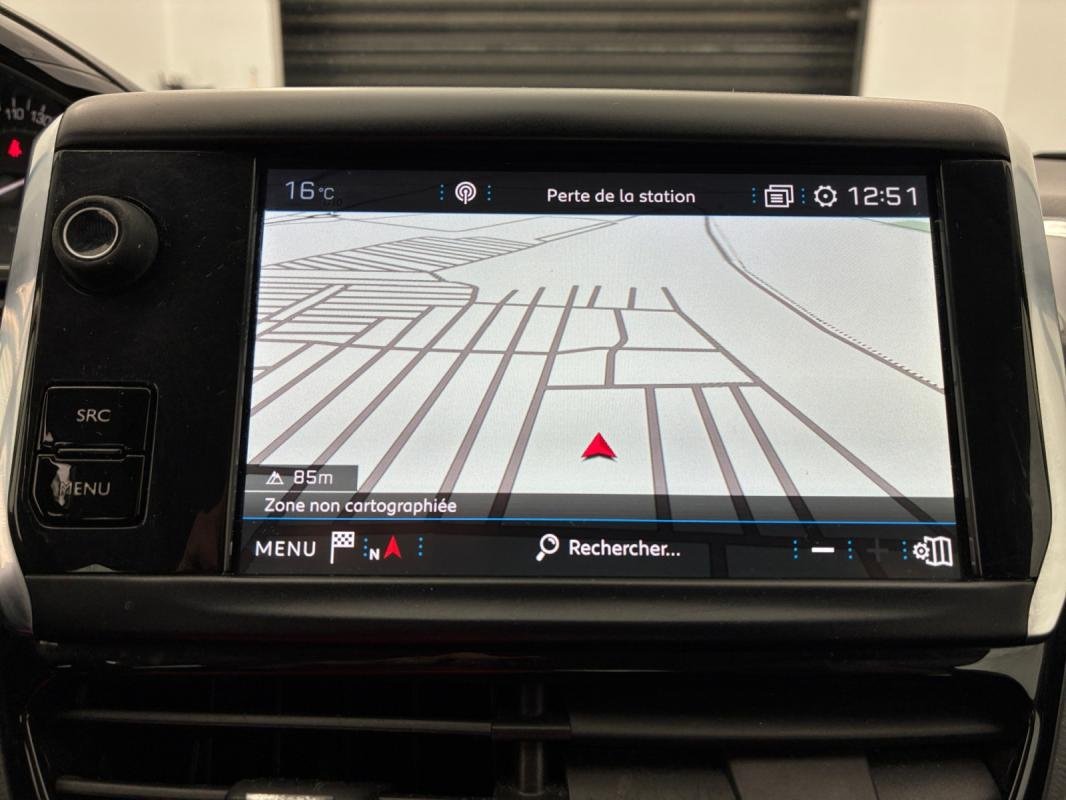 Peugeot 208 affaire - Photo 13