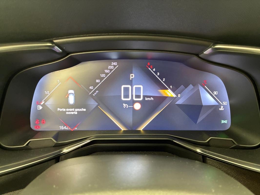 DS DS 7 Crossback - Photo 12
