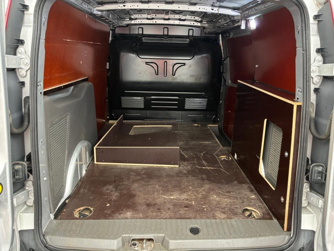 Ford Transit Connect - Photo 15