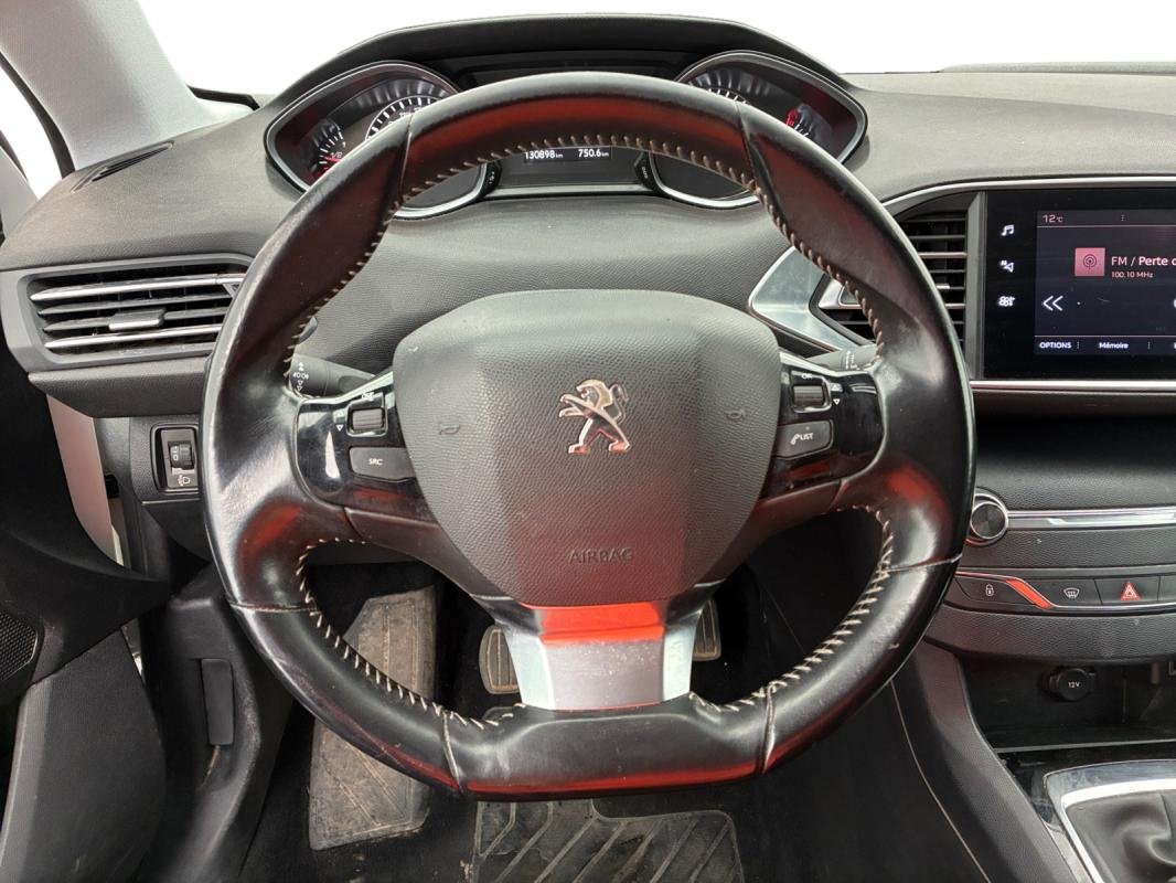 Peugeot 308 SW - Photo 11