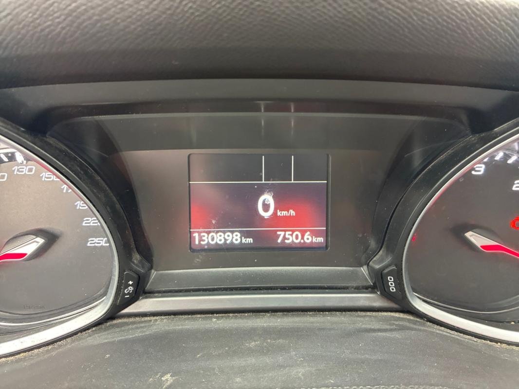 Peugeot 308 SW - Photo 12