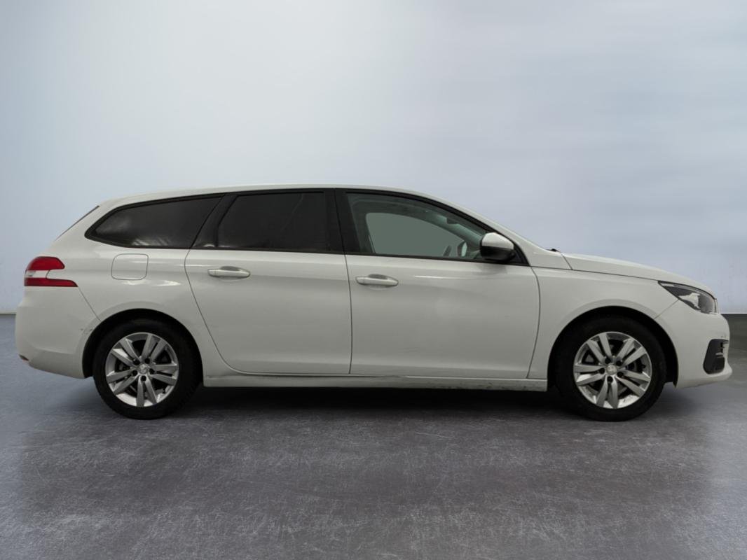 Peugeot 308 SW - Photo 6