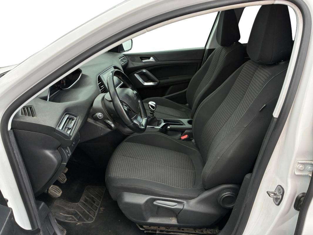 Peugeot 308 SW - Photo 9