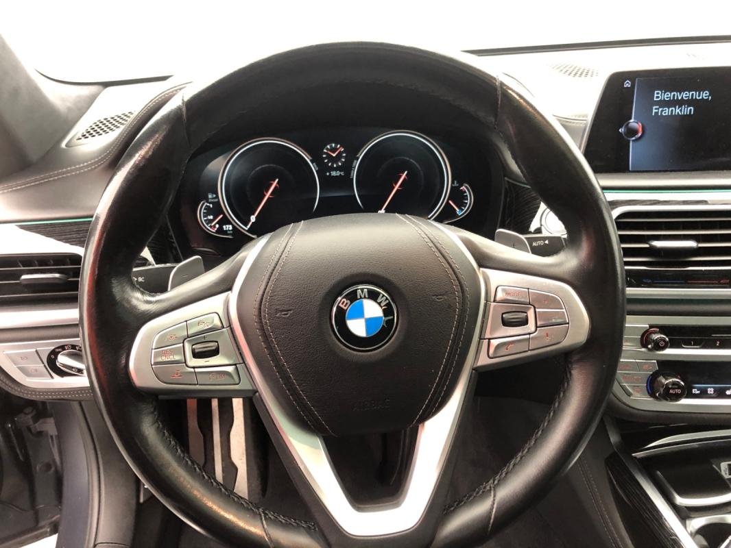 BMW Série 7 - Photo 11