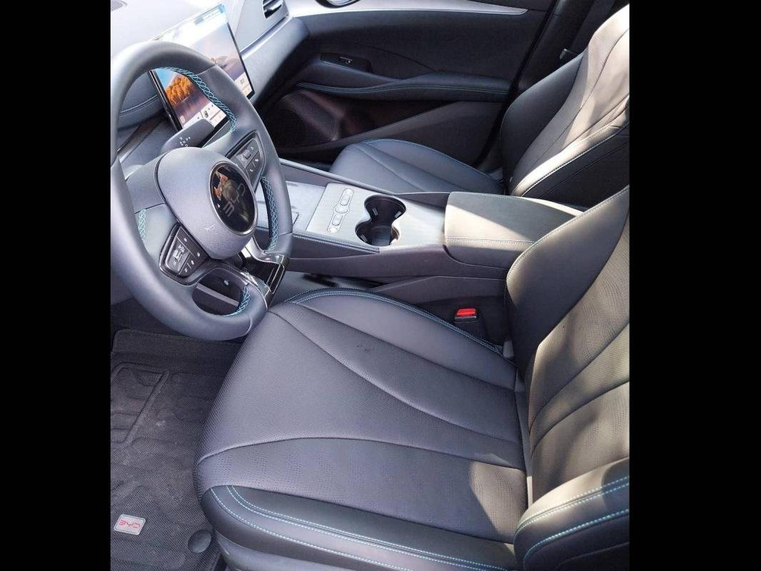 BYD Seal - Photo 24