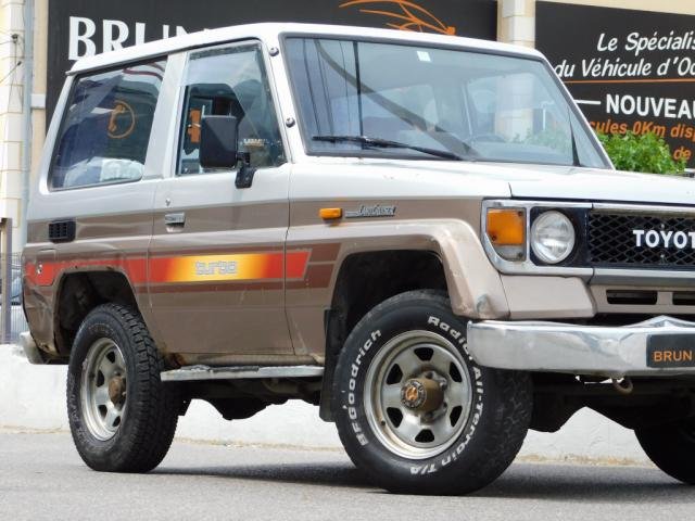 Toyota Land Cruiser - Photo 2