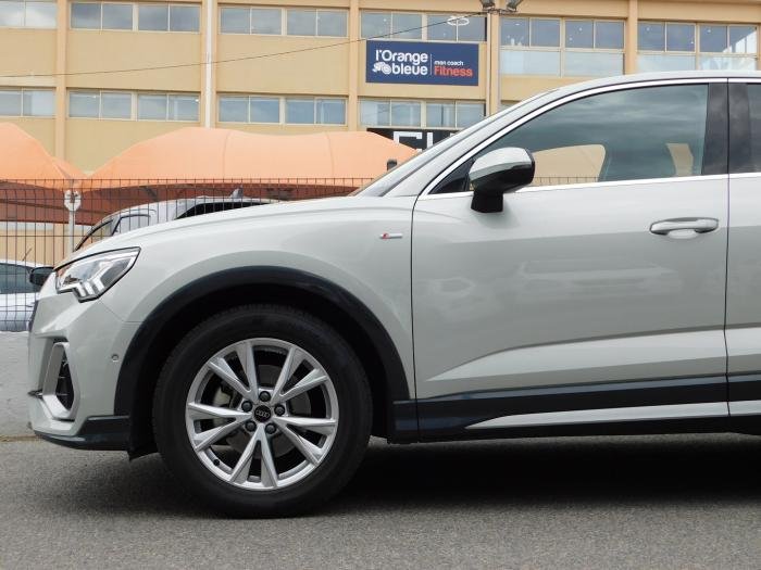 Audi Q3 Sportback - Photo 9